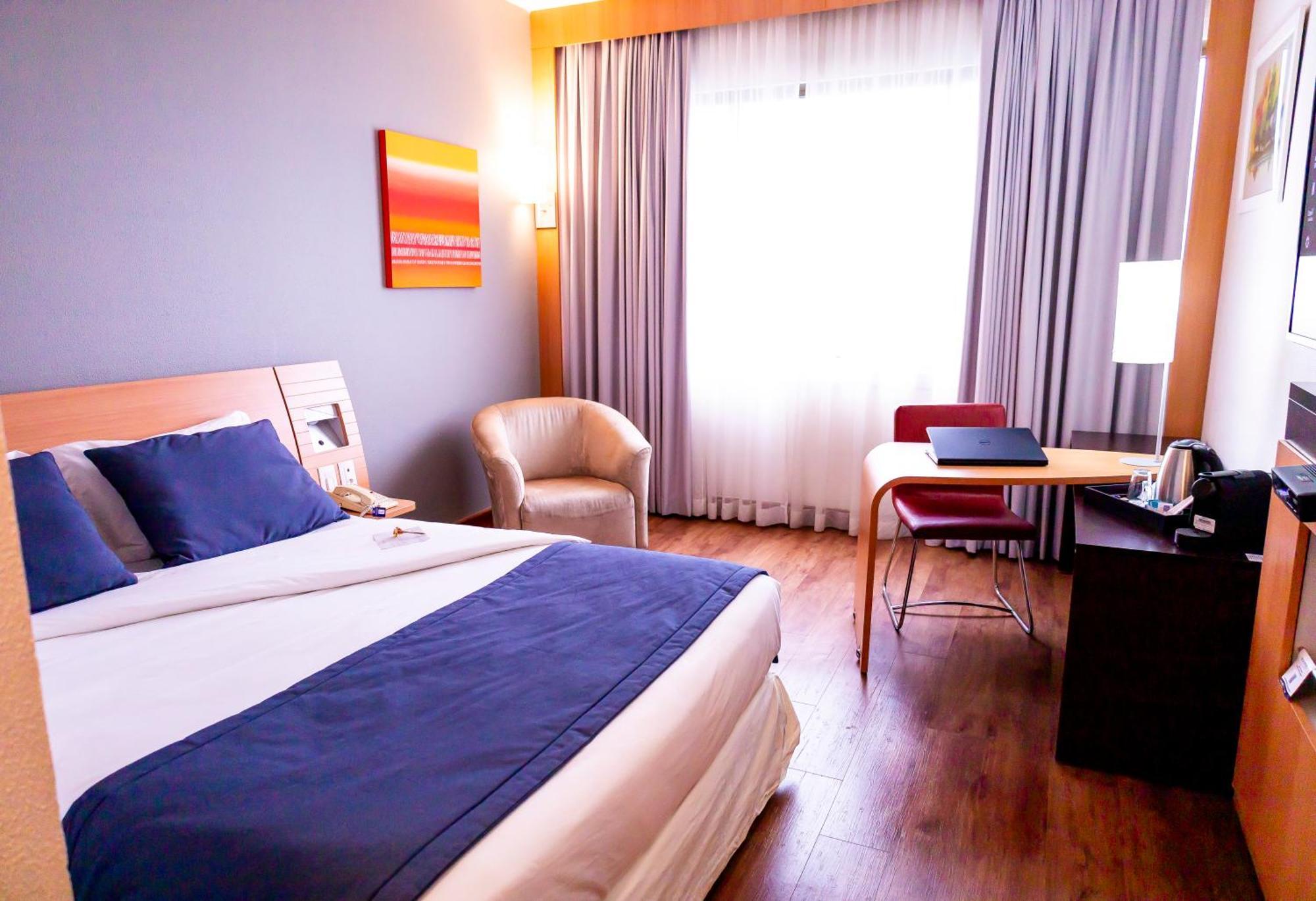 Novotel Porto Alegre Três Figueiras Extérieur photo